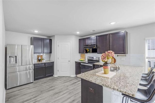 6613 Beaver Creek Trail, Atlanta, GA 30349
