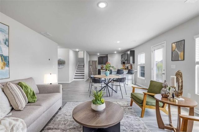 6613 Beaver Creek Trail, Atlanta, GA 30349