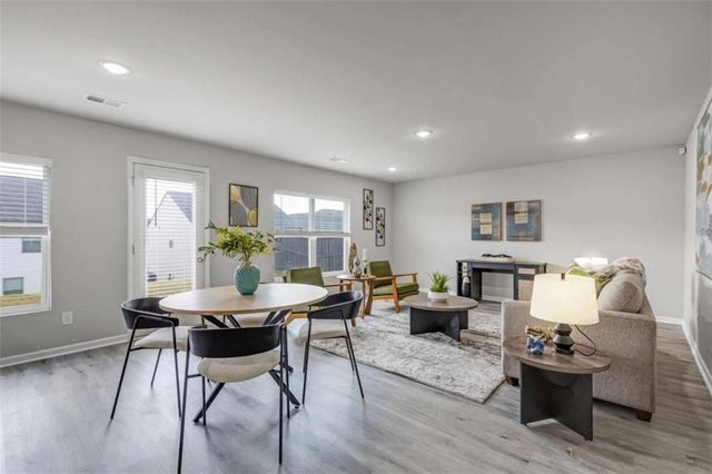 6613 Beaver Creek Trail, Atlanta, GA 30349