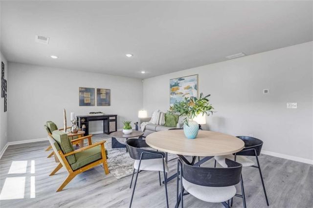 6613 Beaver Creek Trail, Atlanta, GA 30349