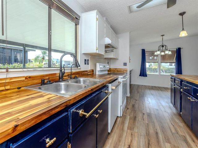 397 CATAMARAN COURT, North Port, FL 34287