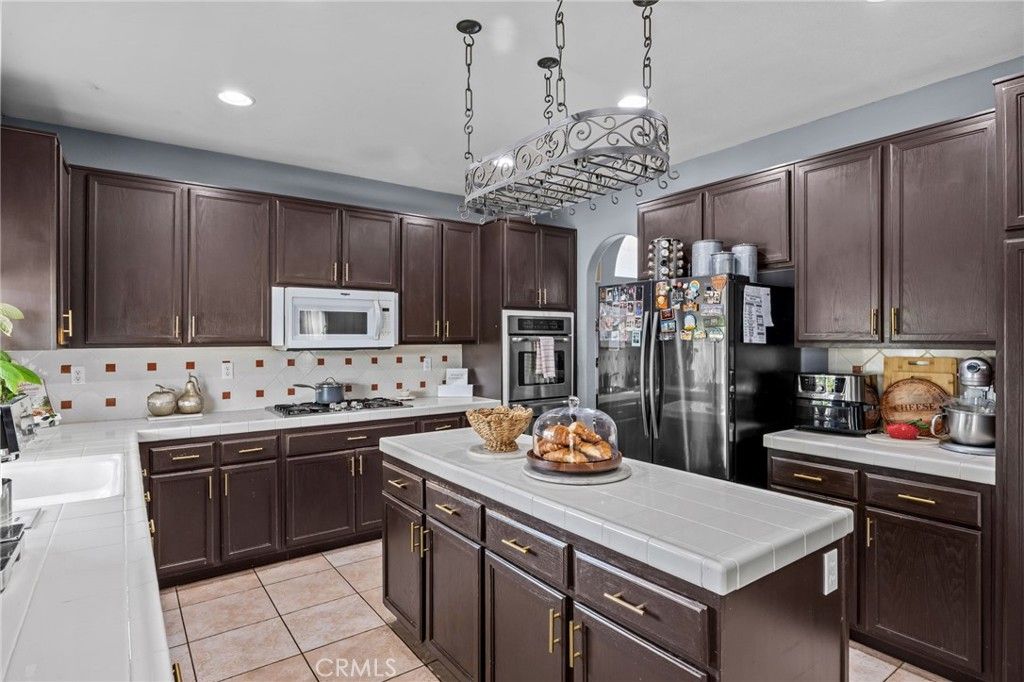 Image 12 of property listing at 12940 Blair Street, Victorville, CA 92392