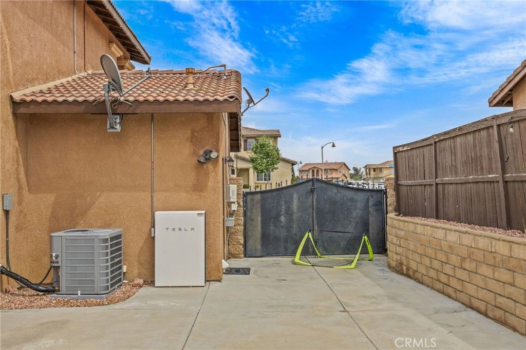 Image 33 of property listing at 12940 Blair Street, Victorville, CA 92392