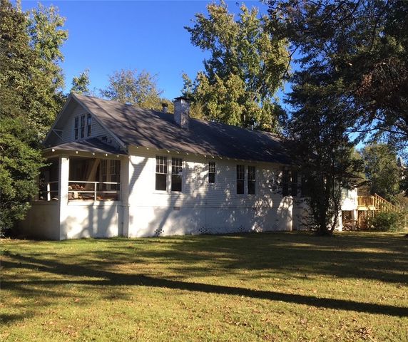 707 NW Robert S Moore Avenue, Arkansas City, AR 71630