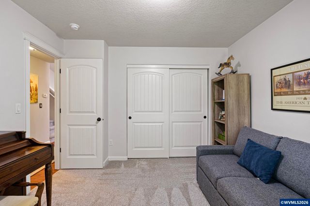 495 Lavender St, Silverton, OR 97381