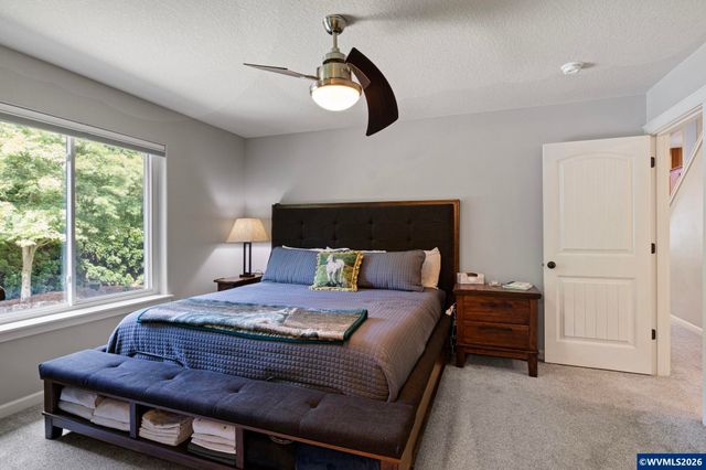 495 Lavender St, Silverton, OR 97381