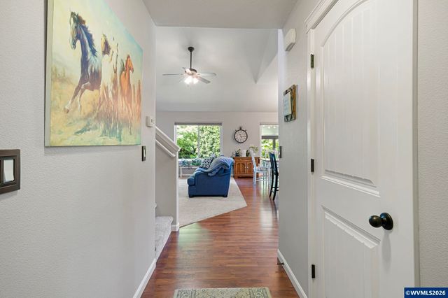 495 Lavender St, Silverton, OR 97381