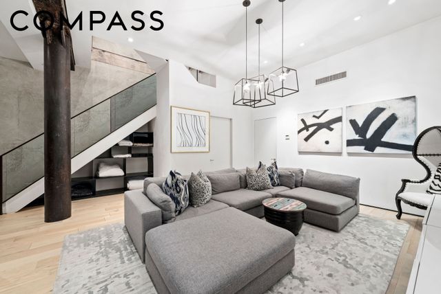 10 Bleecker St Apt 1B, New York City, NY 10012