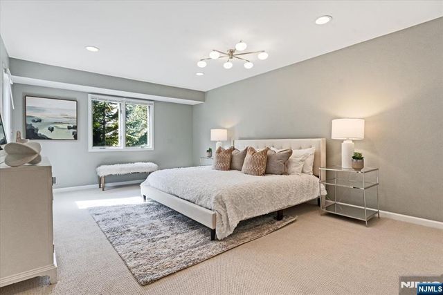 25 Knutsen Drive 216, West Orange, NJ 07052
