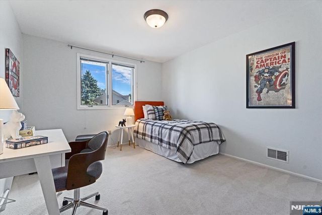 25 Knutsen Drive 216, West Orange, NJ 07052
