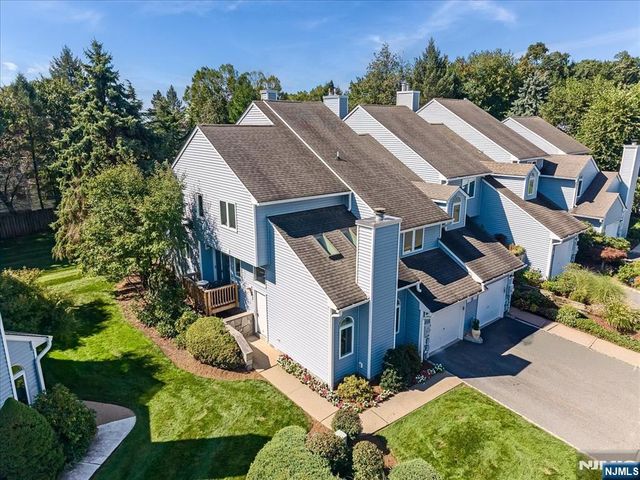 25 Knutsen Drive 216, West Orange, NJ 07052