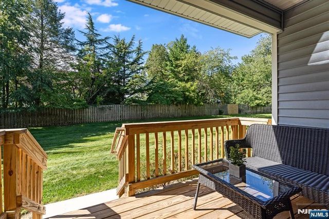 25 Knutsen Drive 216, West Orange, NJ 07052