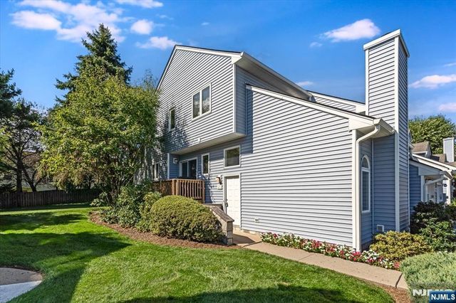 25 Knutsen Drive 216, West Orange, NJ 07052