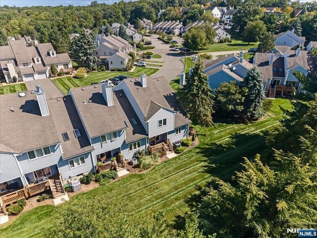 25 Knutsen Drive 216, West Orange, NJ 07052