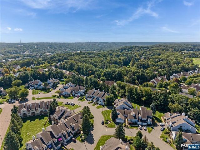 25 Knutsen Drive 216, West Orange, NJ 07052