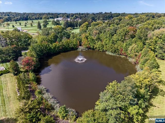 25 Knutsen Drive 216, West Orange, NJ 07052