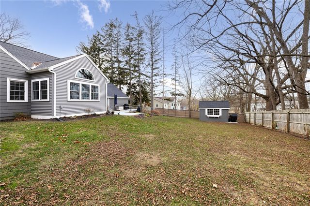 942 Whitney Road West, Perinton, NY 14450