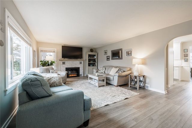 942 Whitney Road West, Perinton, NY 14450