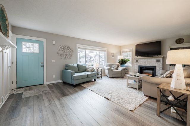 942 Whitney Road West, Perinton, NY 14450