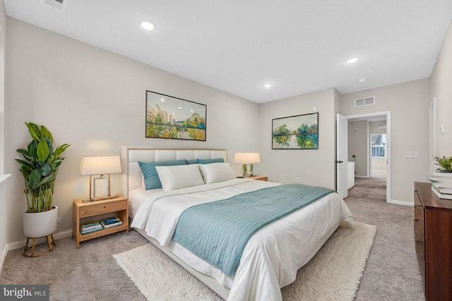 505 SADIE CIR, New Brunswick, NJ 08901