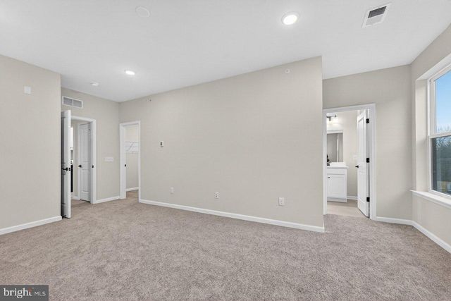 505 SADIE CIR, New Brunswick, NJ 08901