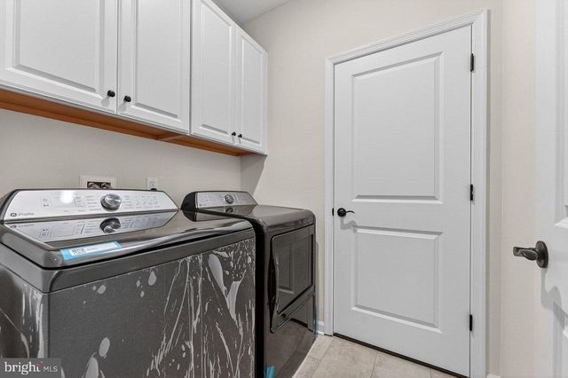 505 SADIE CIR, New Brunswick, NJ 08901