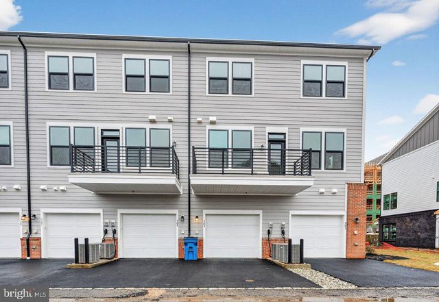 505 SADIE CIR, New Brunswick, NJ 08901