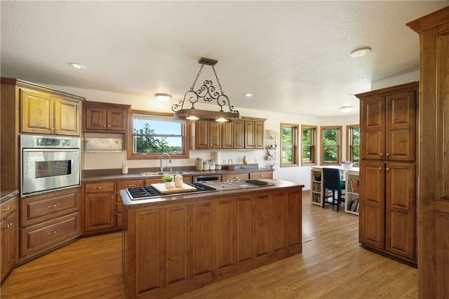 6776 Eland Road, Joplin, MO 64804