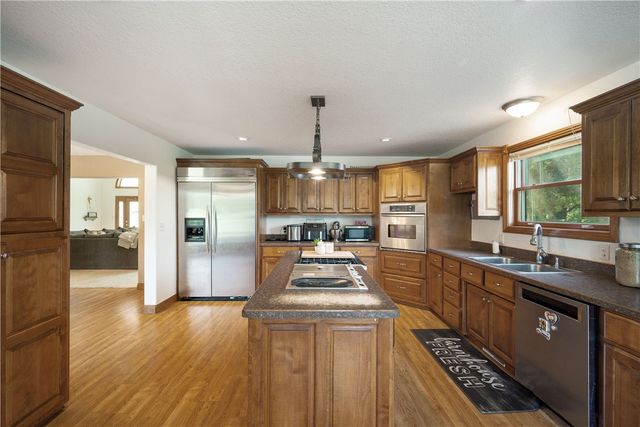 6776 Eland Road, Joplin, MO 64804