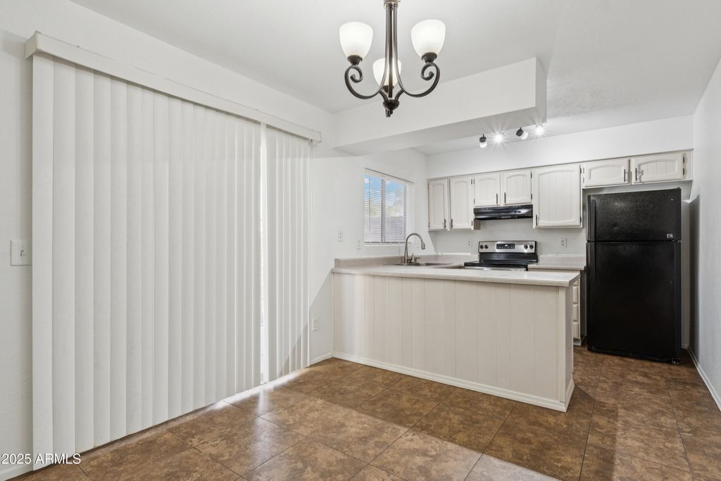 Image 4 of property listing at 3403 S Hardy Drive, Tempe, AZ 85282