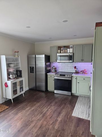 105 Jj Drive, Benson, NC 27504