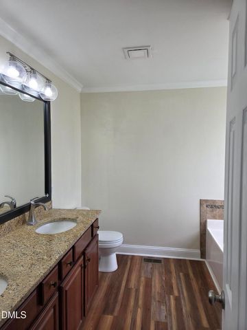 105 Jj Drive, Benson, NC 27504
