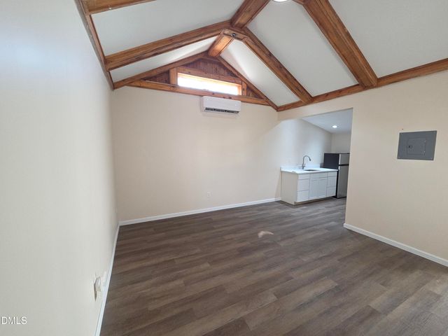 105 Jj Drive, Benson, NC 27504