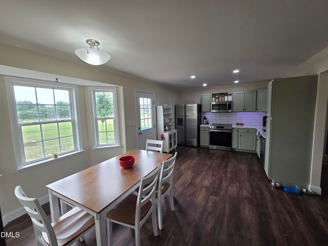 105 Jj Drive, Benson, NC 27504