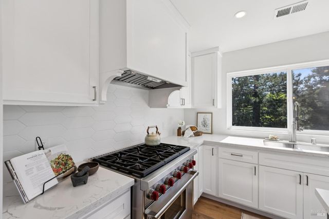 31 Alvarado Ave, Mill Valley, CA 94941