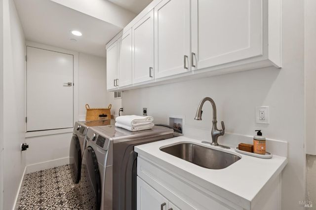 31 Alvarado Ave, Mill Valley, CA 94941