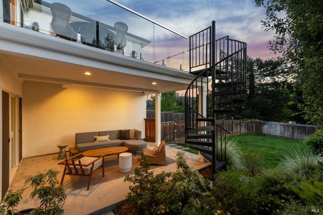 31 Alvarado Ave, Mill Valley, CA 94941