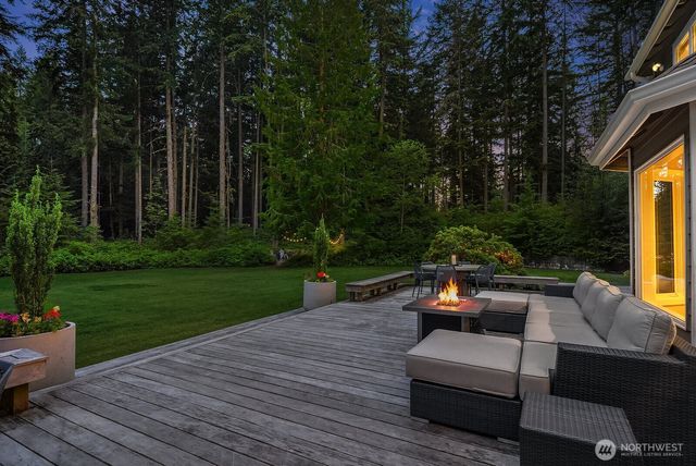 8804 221st Avenue NE, Redmond, WA 98053