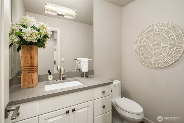 8804 221st Avenue NE, Redmond, WA 98053