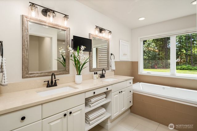8804 221st Avenue NE, Redmond, WA 98053