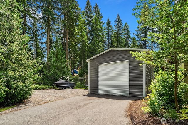 8804 221st Avenue NE, Redmond, WA 98053