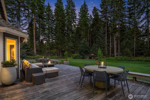 8804 221st Avenue NE, Redmond, WA 98053