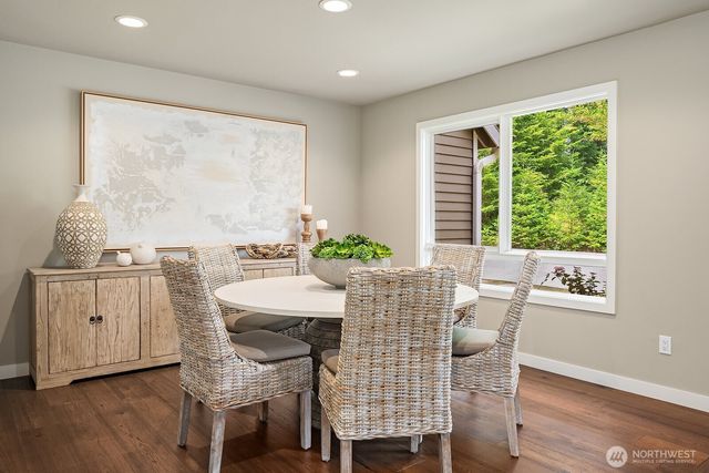 8804 221st Avenue NE, Redmond, WA 98053
