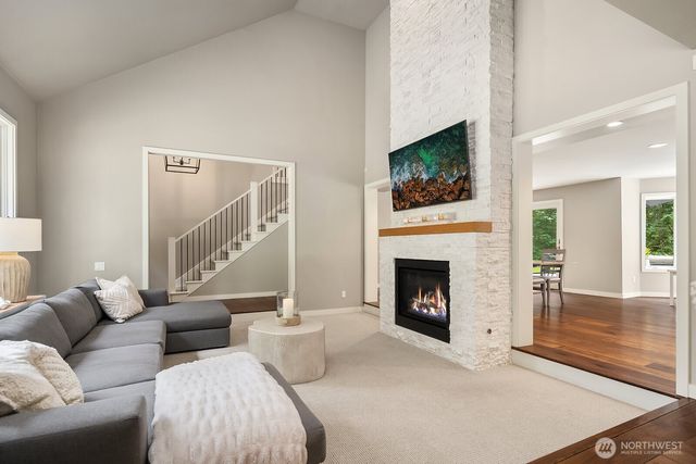 8804 221st Avenue NE, Redmond, WA 98053