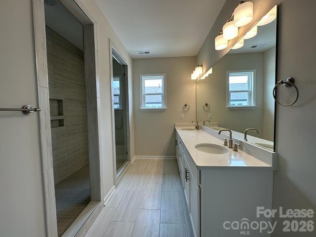 9233 Harwen Lane, Charlotte, NC 28215