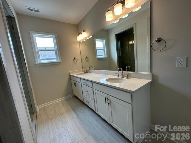 9233 Harwen Lane, Charlotte, NC 28215