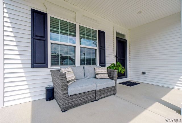 6375 Deanna Drive, Boston, NY 14075