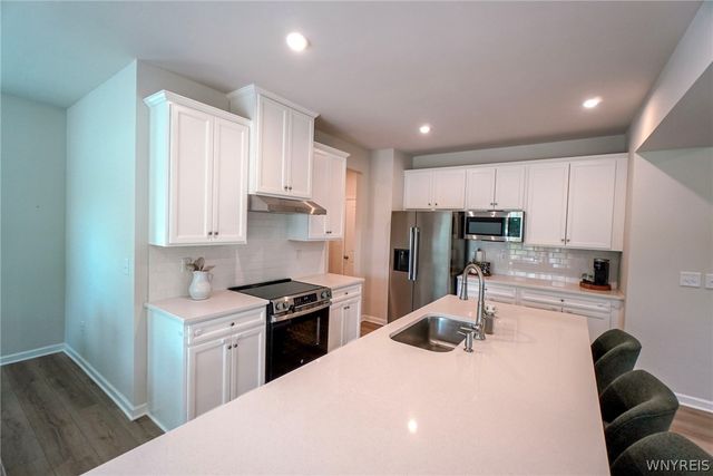 6375 Deanna Drive, Boston, NY 14075