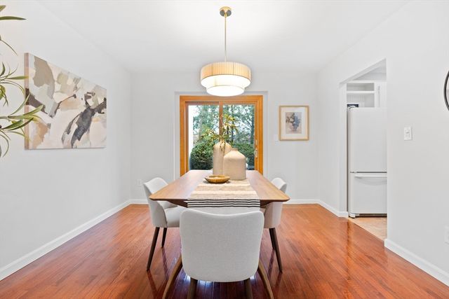 1 Charles St N, Reading, MA 01867