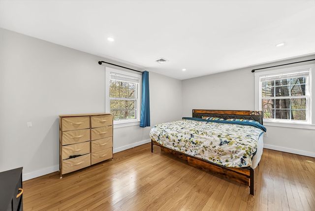 103 Newtown Rd, Acton, MA 01720